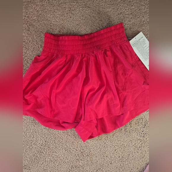 Lulu, lemon shake it out, high rise, run short 2.5 " - Picture 1 of 4